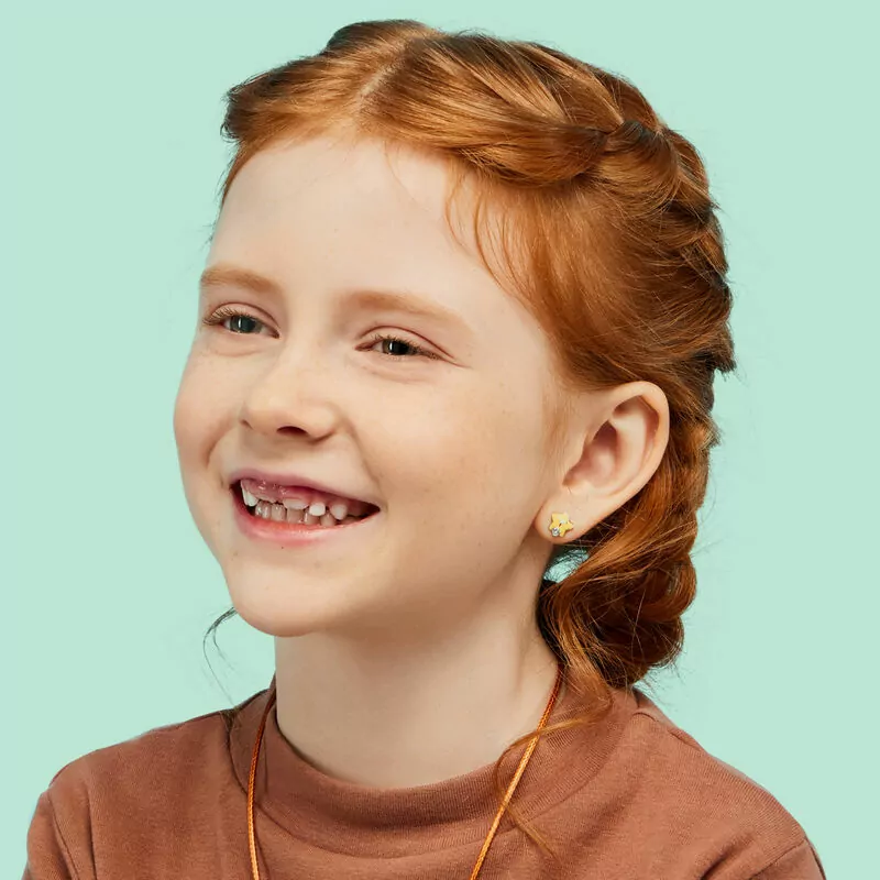 Сережки-зірочки Овен з талісманом з безбарвними фіанітами фото